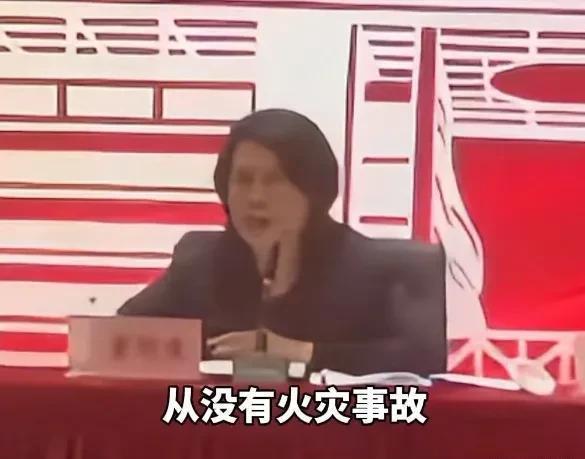 车烧死人曹德旺用四个字“回击”董明珠不藏了！公然内涵小米汽(图16)